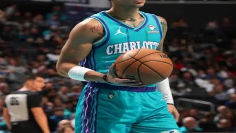 校园棋坛风云：狮城国际象棋盛事联动升温